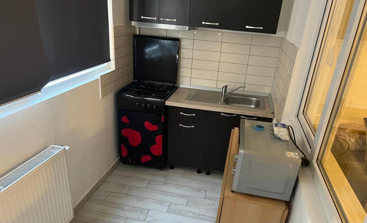 Roşu Apartament Militari Residence מראה חיצוני תמונה