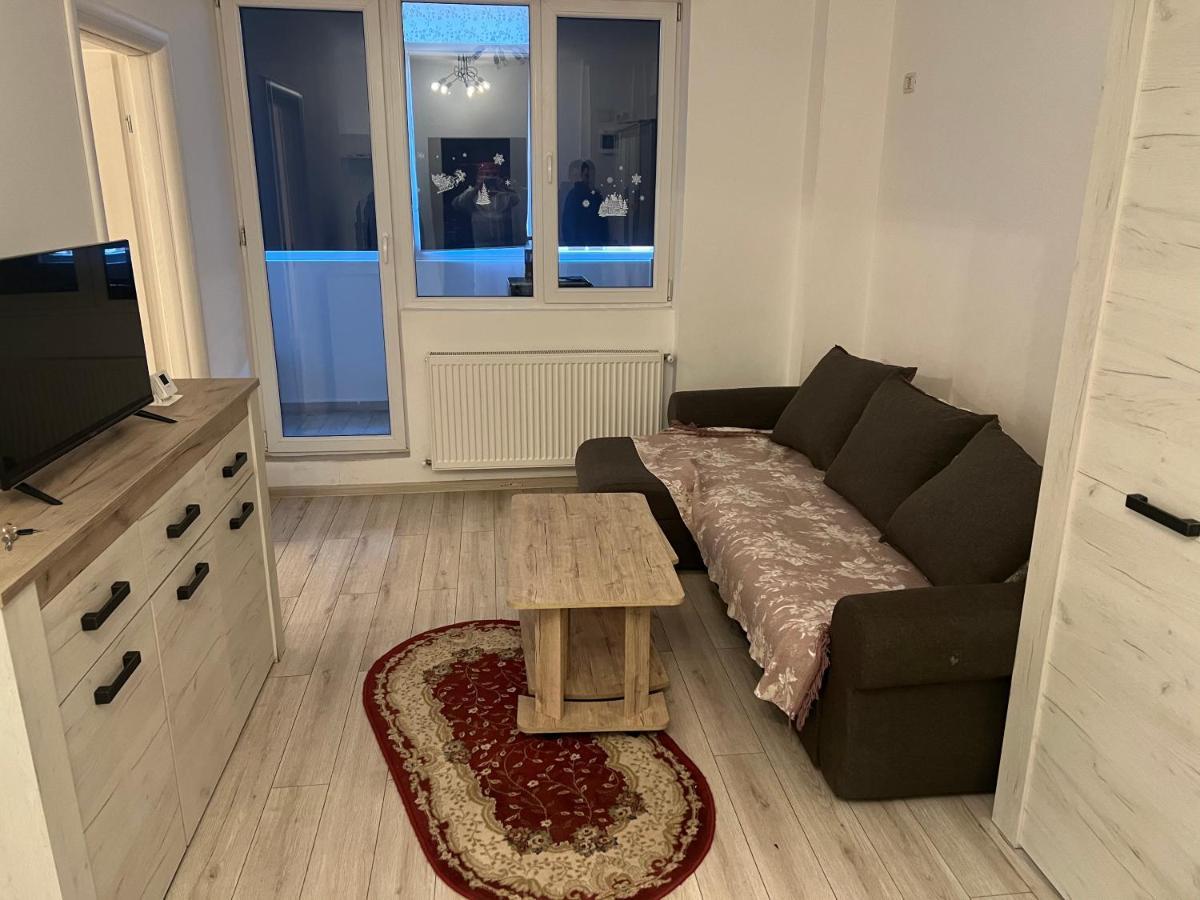 Roşu Apartament Militari Residence מראה חיצוני תמונה